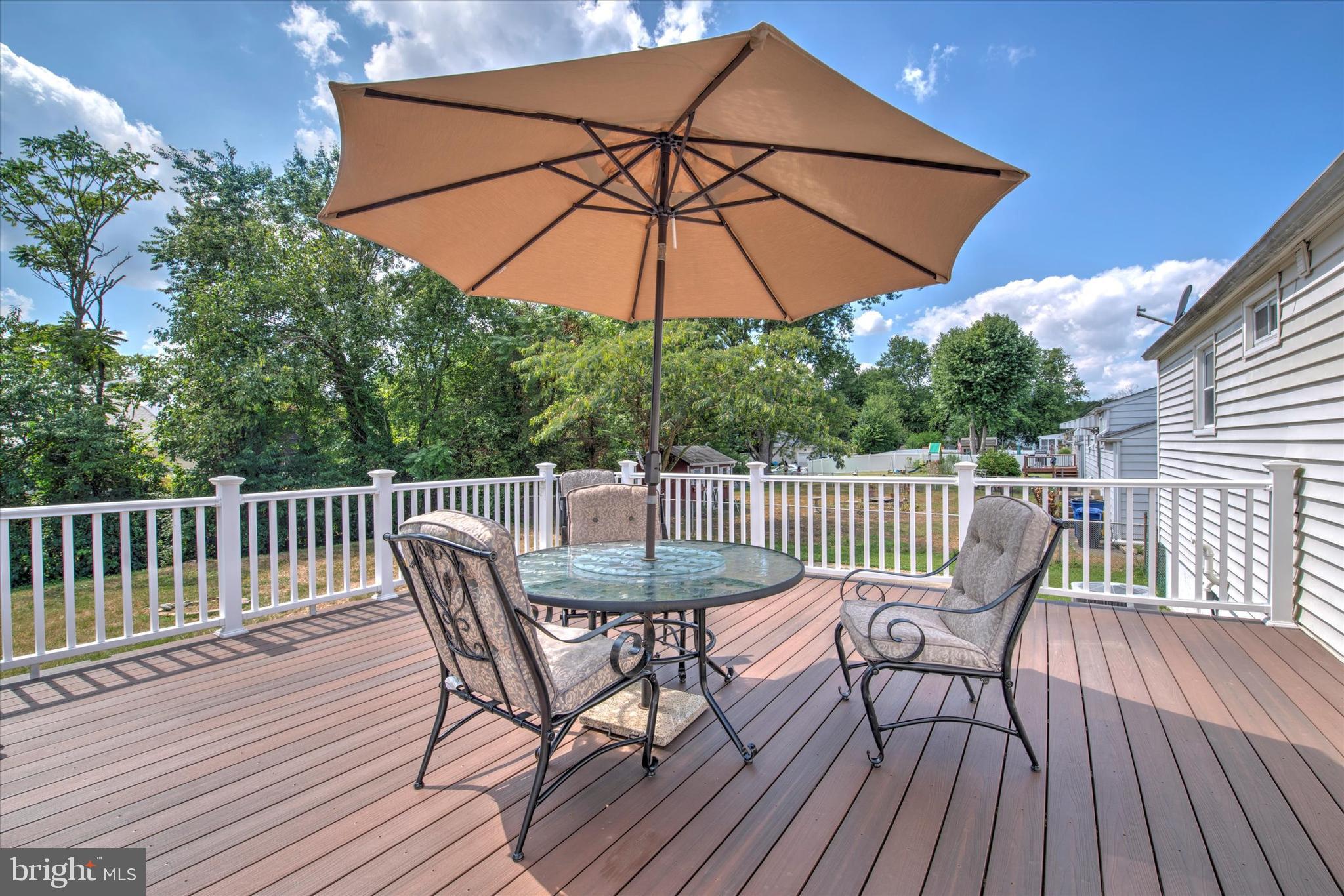 613 Howell Drive Westampton, NJ 08060 - Photo 27 of 31 Backyard Deck