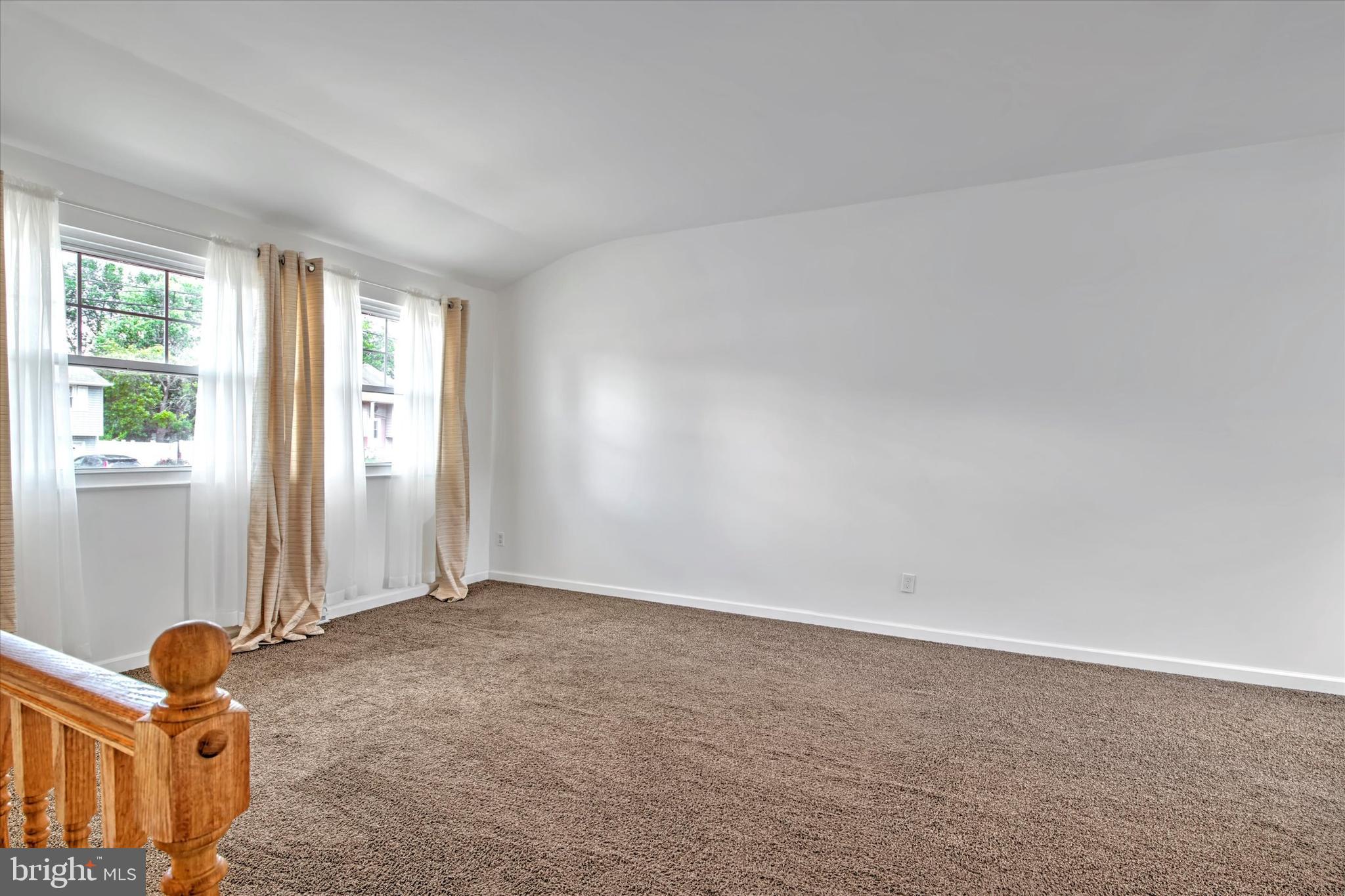 613 Howell Drive Westampton, NJ 08060 - Photo 6 of 31 living area