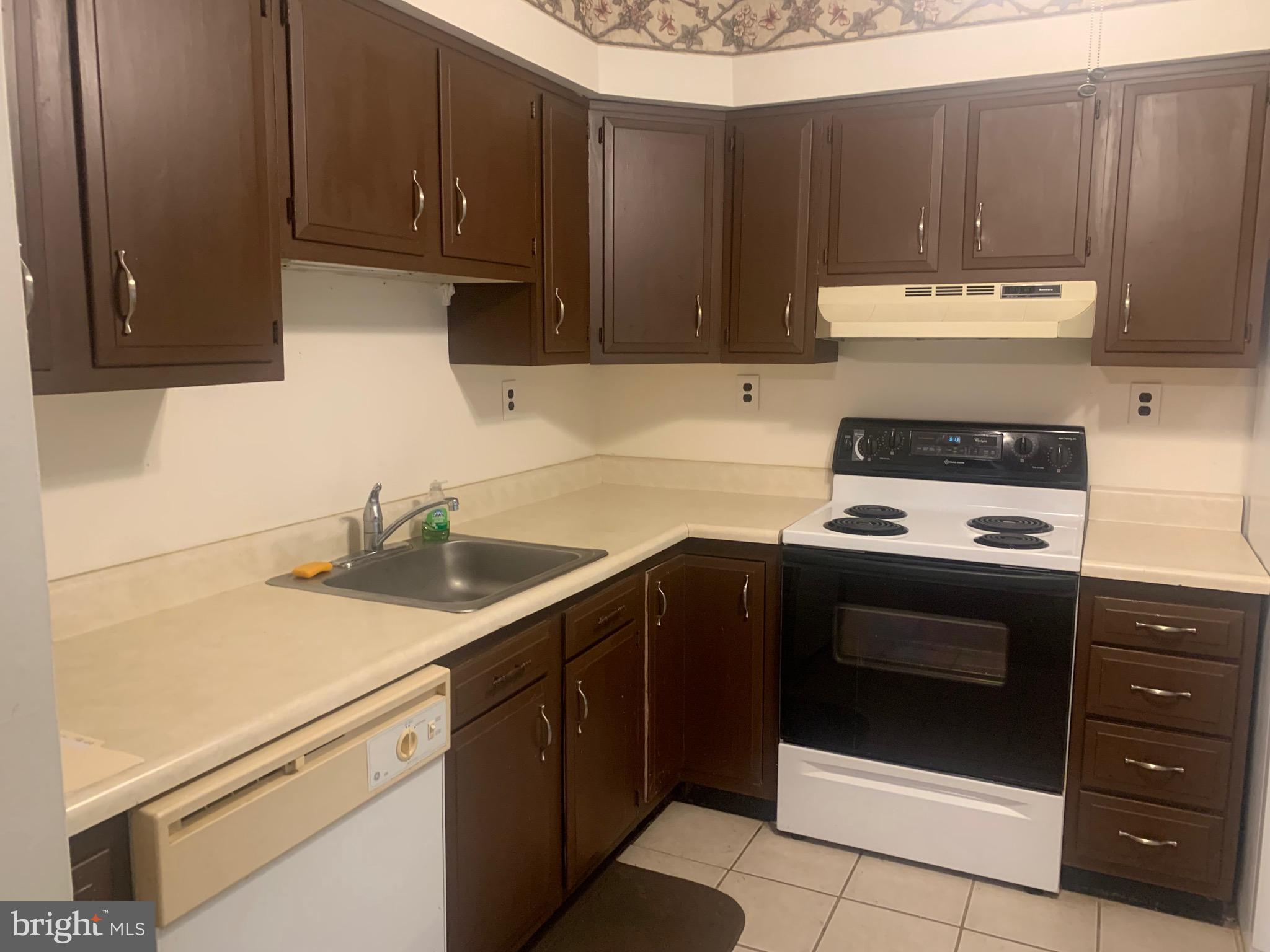 106 Oak Avenue Hammonton, NJ 08037 - Photo 6 of 25