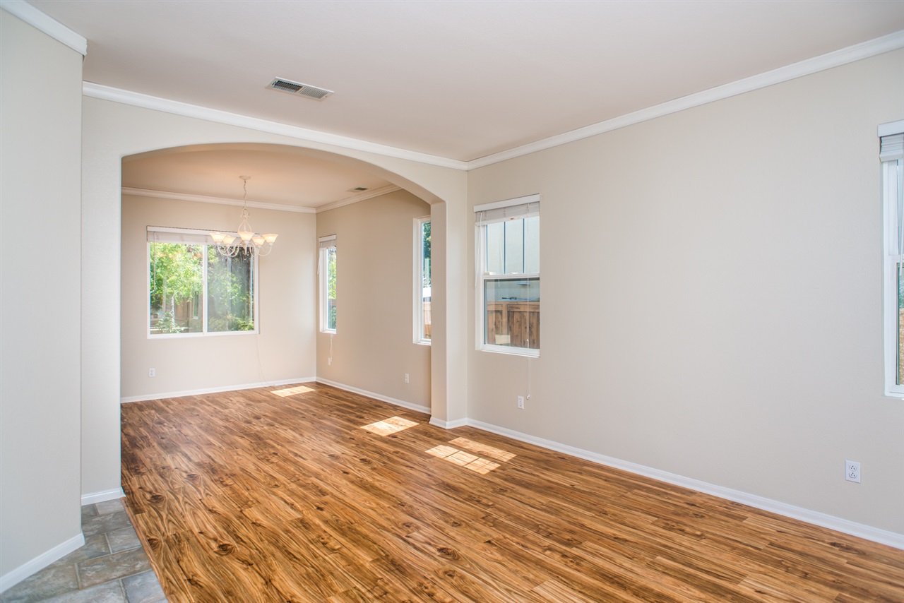 1707 Sierra Verde Road Chula Vista, CA 91913 - Photo 3 of 23 Gallery Image 3