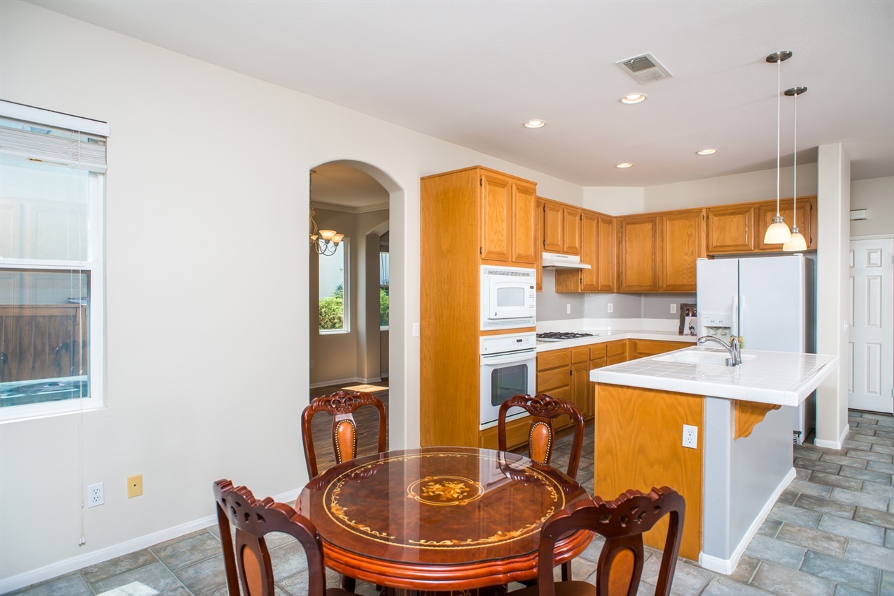1707 Sierra Verde Road Chula Vista, CA 91913 - Photo 7 of 23 Gallery Image 7