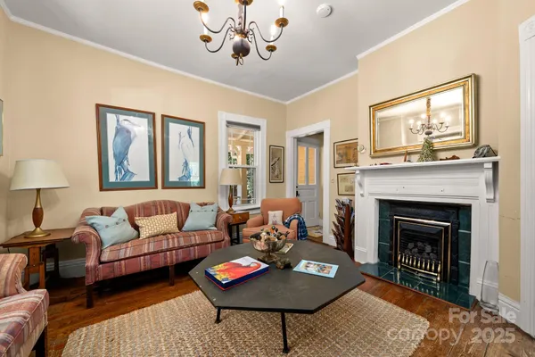 $364,999 | 334 Greenville Street, Saluda, NC 28773