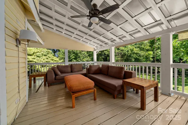 $364,999 | 334 Greenville Street, Saluda, NC 28773