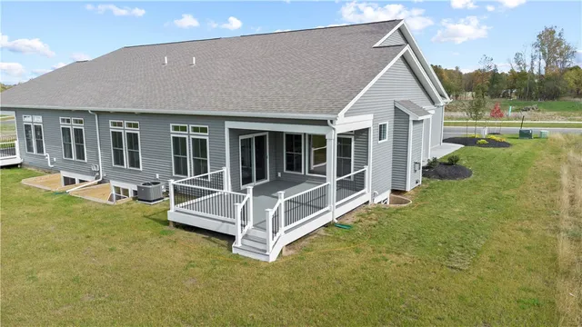 $534,900 | 59 Chase Meadow Trail, Mendon, NY 14472