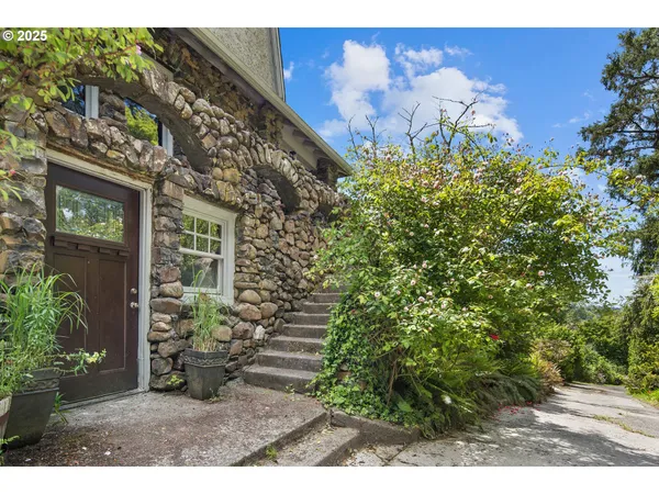 $1,655,000 | 91755 Lewis And Clark Road, Astoria, OR 97103