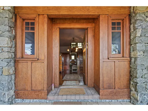 $1,655,000 | 91755 Lewis And Clark Road, Astoria, OR 97103