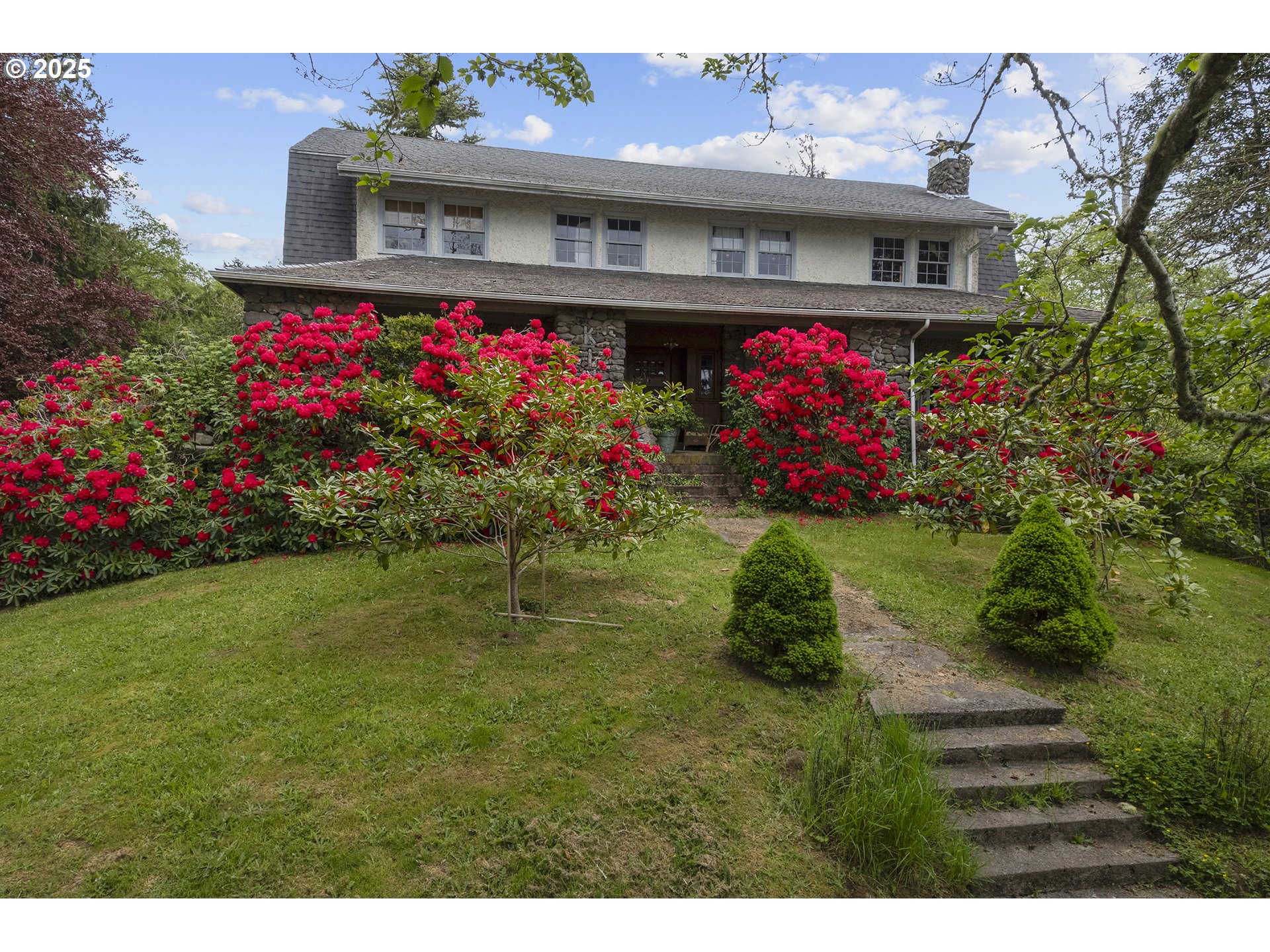 91755 Lewis And Clark Road Astoria, OR 97103 - Photo 48 of 48 a front view of house with yard