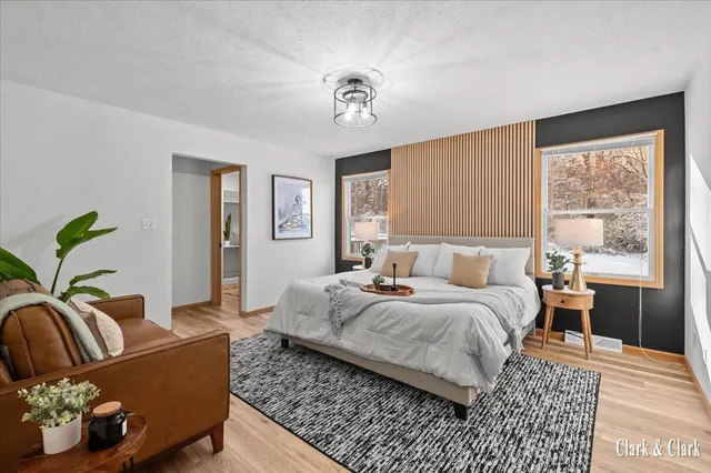 $525,000 | 992 North Washington Street, Lowell, MI 49331