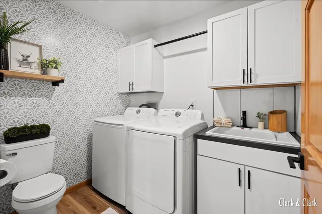 $525,000 | 992 North Washington Street, Lowell, MI 49331