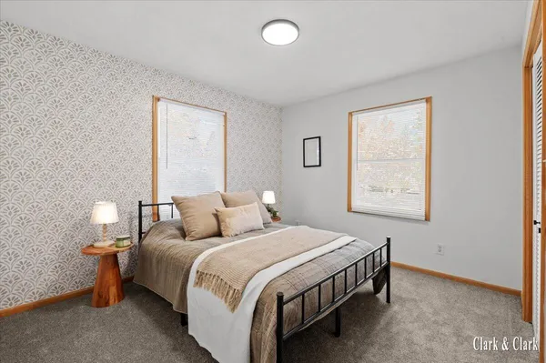 $525,000 | 992 North Washington Street, Lowell, MI 49331