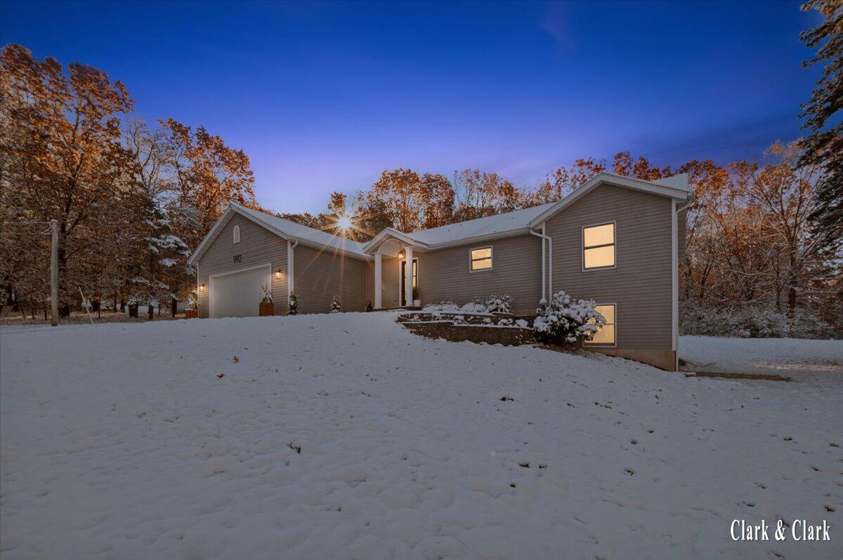 992 North Washington Street Lowell, MI 49331 - Photo 2 of 35 24-DSC_7794_1