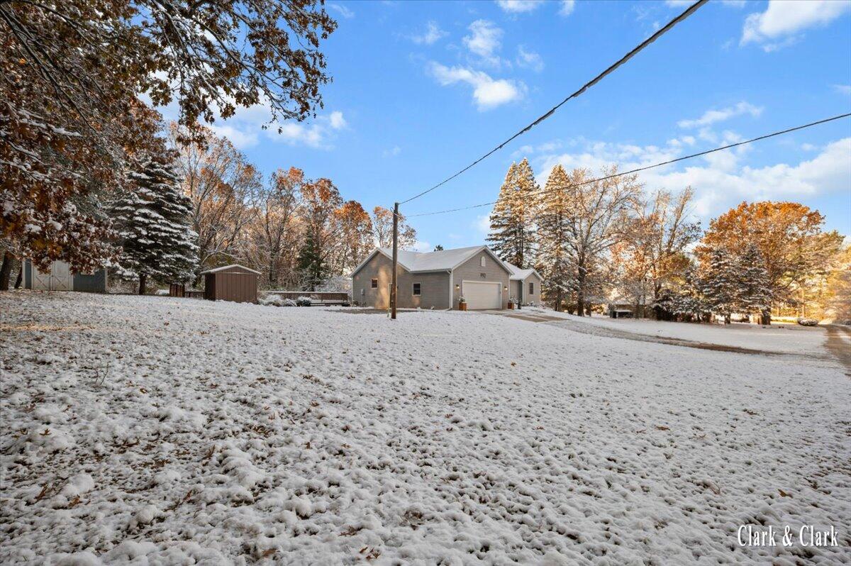 992 North Washington Street Lowell, MI 49331 - Photo 28 of 35 04-DSC_7755