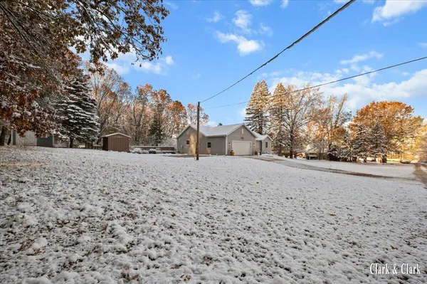 $525,000 | 992 North Washington Street, Lowell, MI 49331