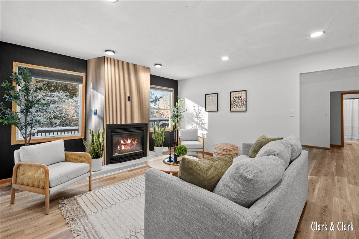 992 North Washington Street Lowell, MI 49331 - Photo 3 of 35 32-DSC_7809