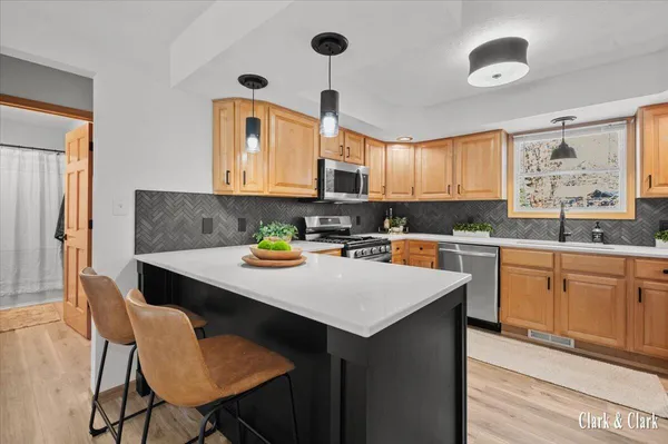 $525,000 | 992 North Washington Street, Lowell, MI 49331