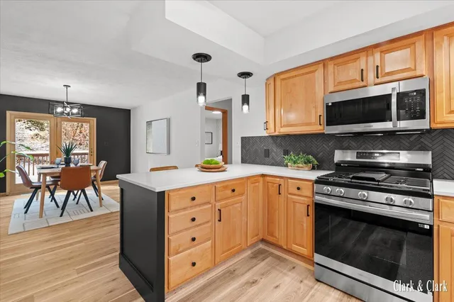 $525,000 | 992 North Washington Street, Lowell, MI 49331