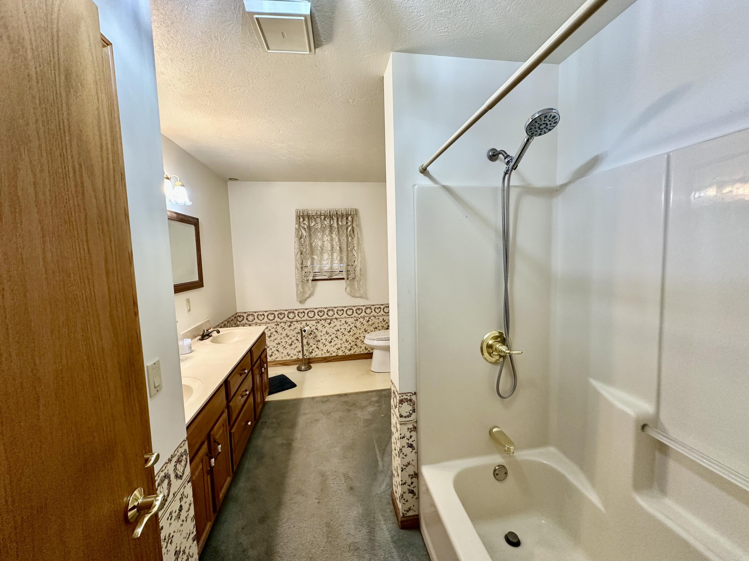 222 Randy Drive Coldwater, MI 49036 - Photo 35 of 62 IMG_8466