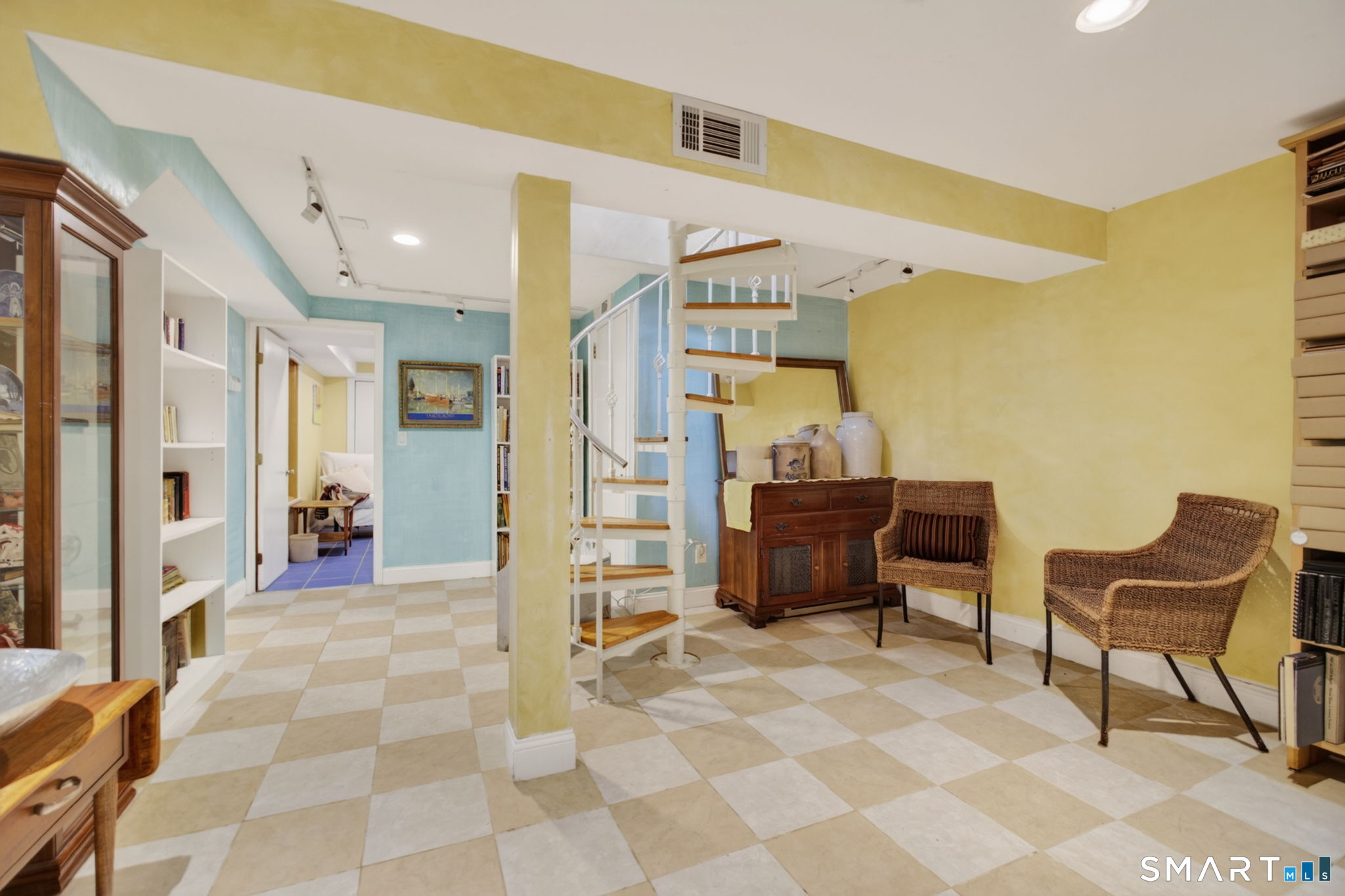 308 Old Colchester Road, Unit 6 Salem, CT 06420 - Photo 20 of 40