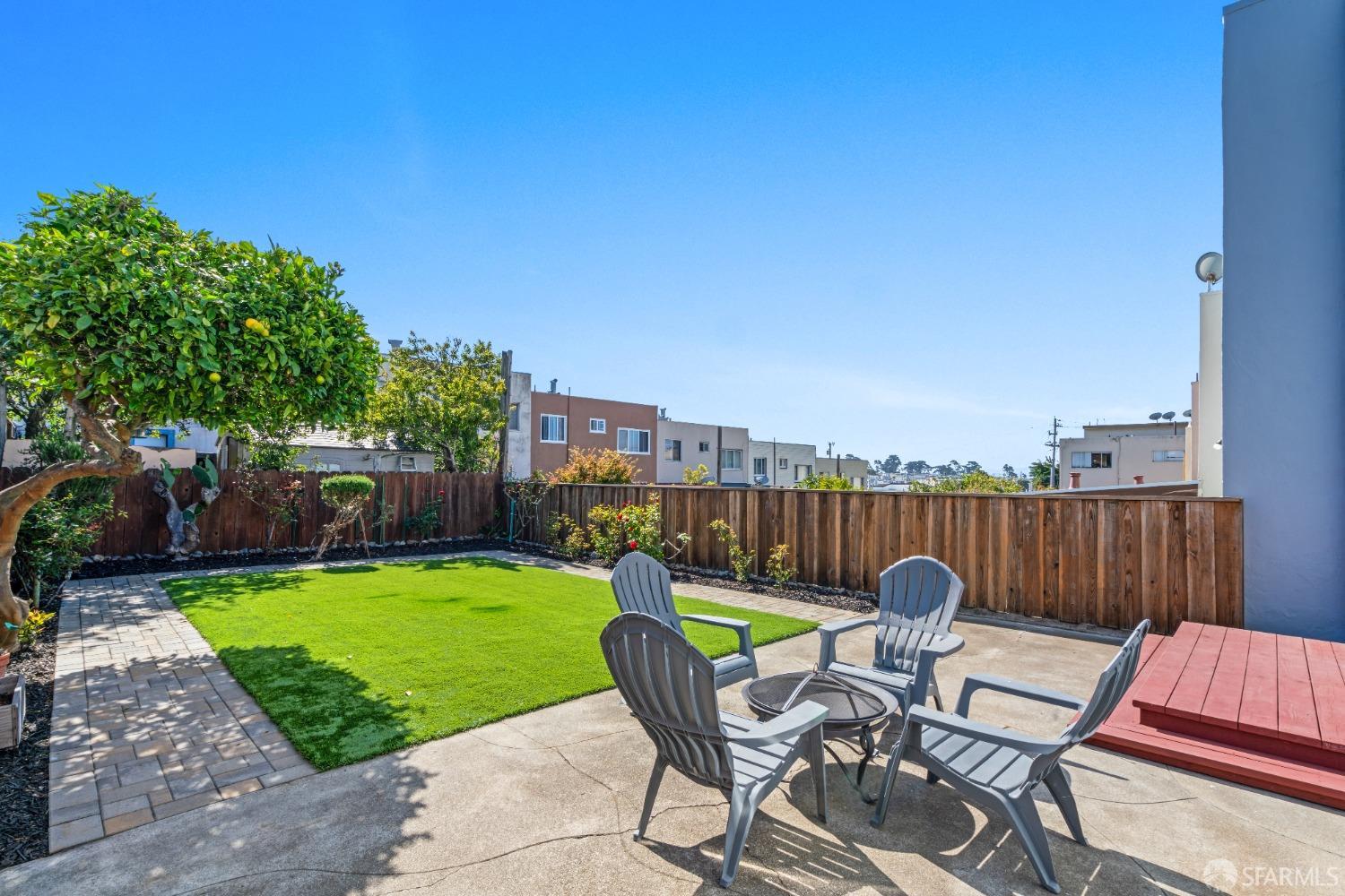 849 Hillside Boulevard Daly City, CA 94014 - Photo 14 of 17 a view of a chairs and table in the patio