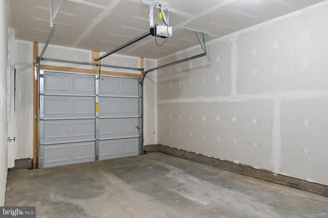 $2,100 | 105 Milburn Drive, Martinsburg, WV 25403