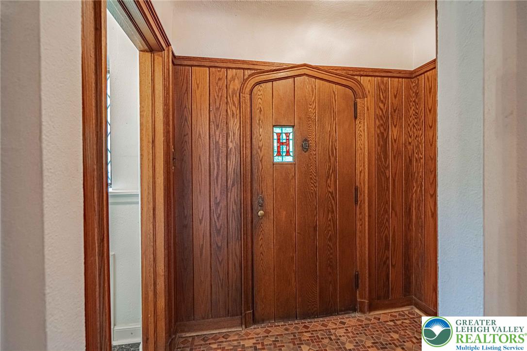 2829 Gordon Street Allentown, PA 18104 - Photo 8 of 56