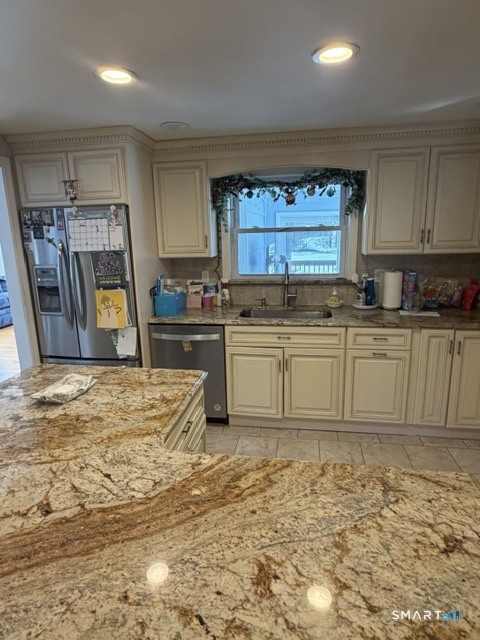 438 Clement Lane Orange, CT 06477 - Photo 15 of 17