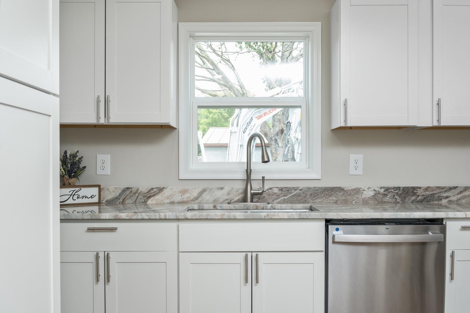 274 Dry Branch Road Churchville, VA 24421 - Photo 3 of 29 Gallery Image 3
