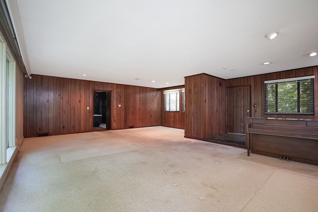 182 Englewood Road Longmeadow, MA 01106 - Photo 11 of 31 Gallery Image 11