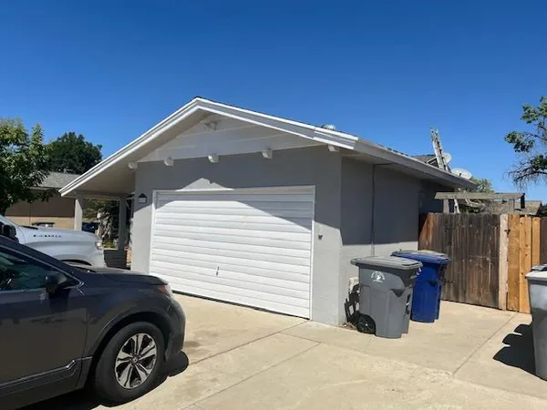 $355,000 | 621 West Pat Drive, Clovis, CA 93612