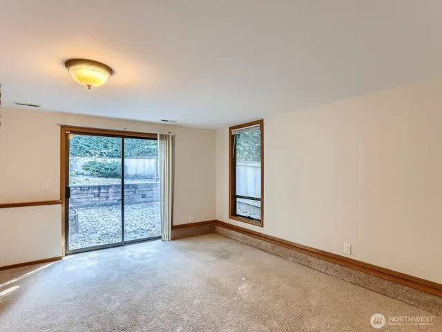 $4,700 | 3810 110th Place Northeast, Bellevue, WA 98004