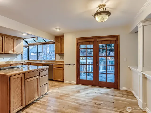 $4,700 | 3810 110th Place Northeast, Bellevue, WA 98004