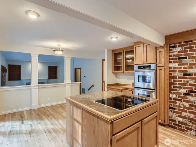 $4,700 | 3810 110th Place Northeast, Bellevue, WA 98004