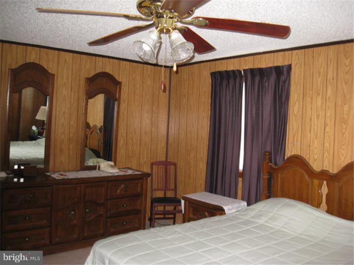12500 Chilton Road Philadelphia, PA 19154 - Photo 11 of 24 Bedroom - Main