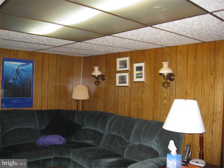 12500 Chilton Road Philadelphia, PA 19154 - Photo 16 of 24 Rec Room
