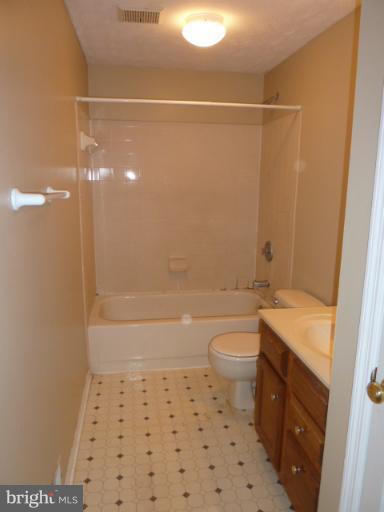 9365 Ramey Road Marshall, VA 20115 - Photo 18 of 20 Bath