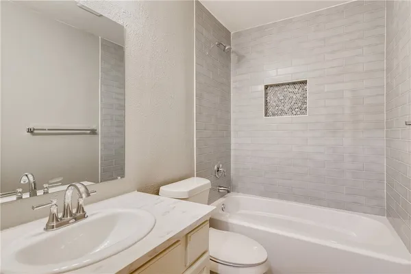 $1,750 | 102 Nicole Cove, Unit A, Round Rock, TX 78664