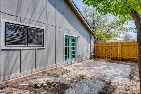 $1,750 | 102 Nicole Cove, Unit A, Round Rock, TX 78664