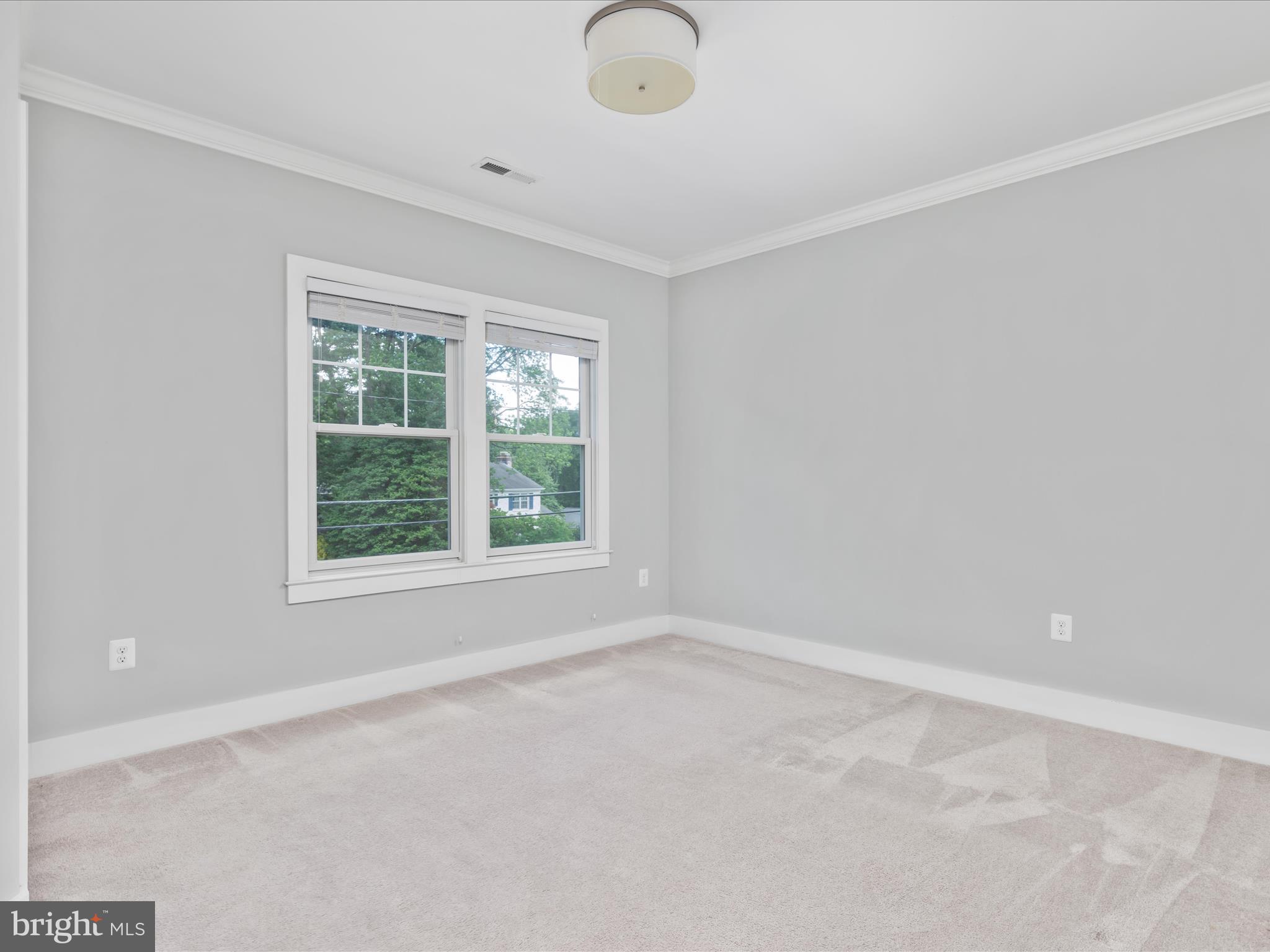 4007 Chesterbrook Road Arlington, VA 22207 - Photo 39 of 70 Upper Level Bedroom 3