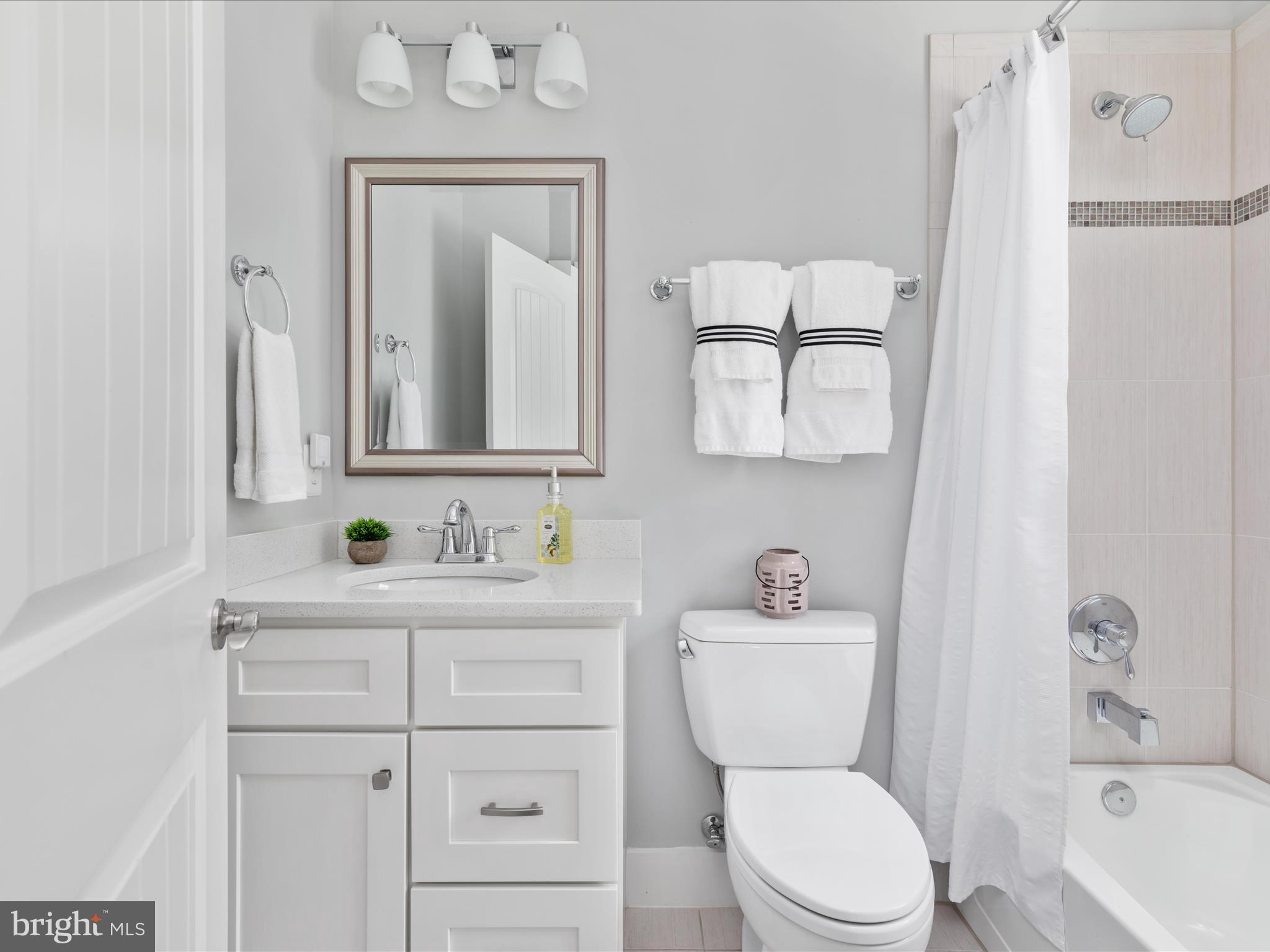 4007 Chesterbrook Road Arlington, VA 22207 - Photo 41 of 70 Upper Level Ensuite Full Bath