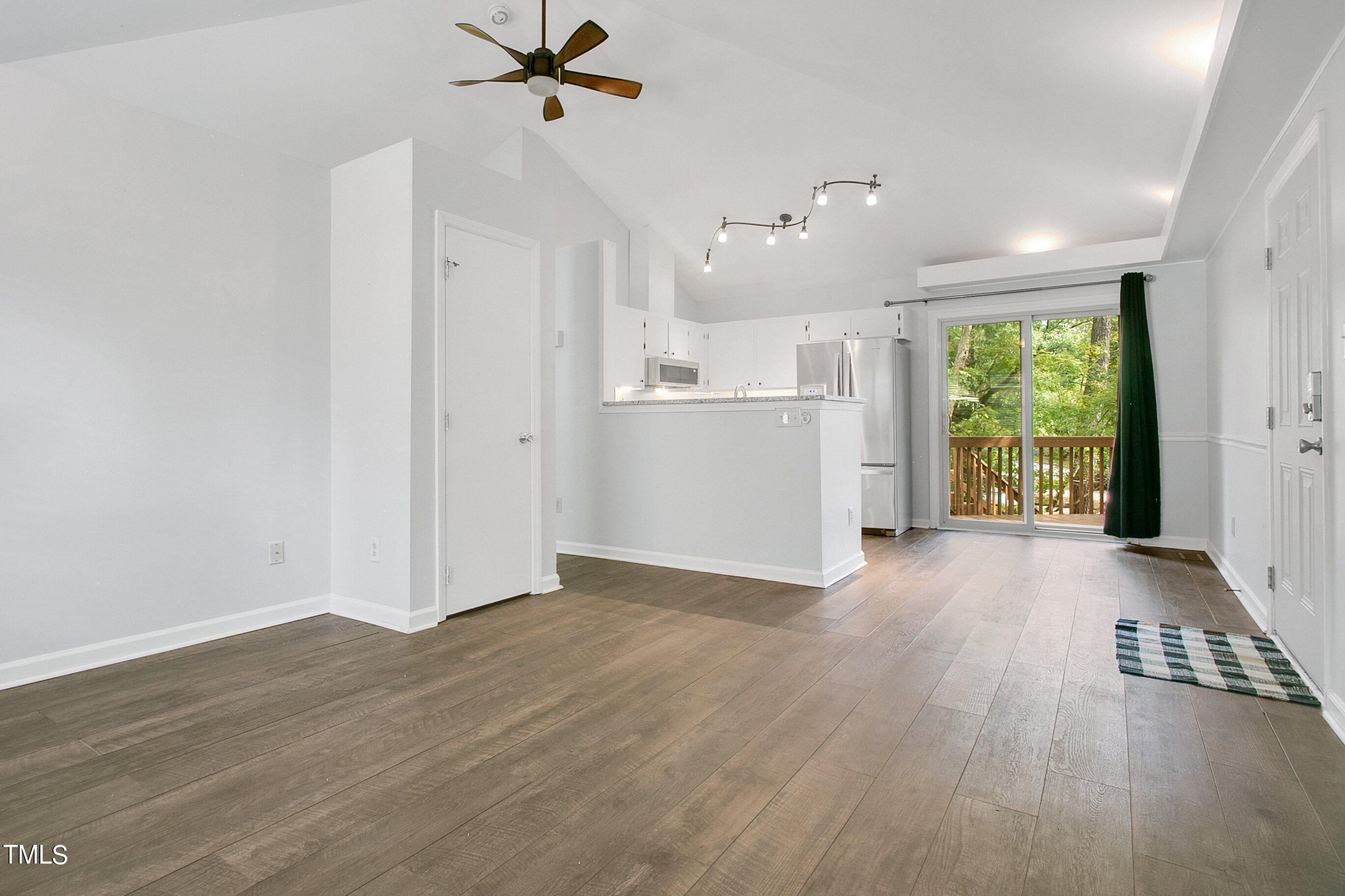3443 Mill Raleigh Nc 27612 Raleigh, NC 27612 - Photo 5 of 23 009_trevisuality_3443_mill_run-9_952