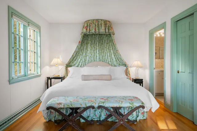 $7,000,000 | 21 Starboard Lane, York, ME 03909