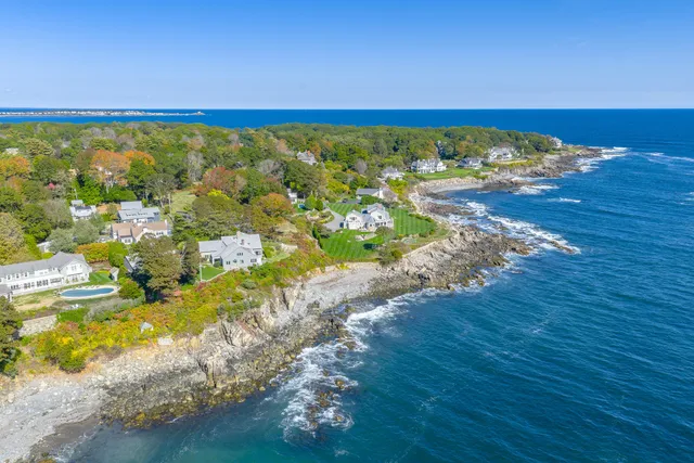 $7,000,000 | 21 Starboard Lane, York, ME 03909