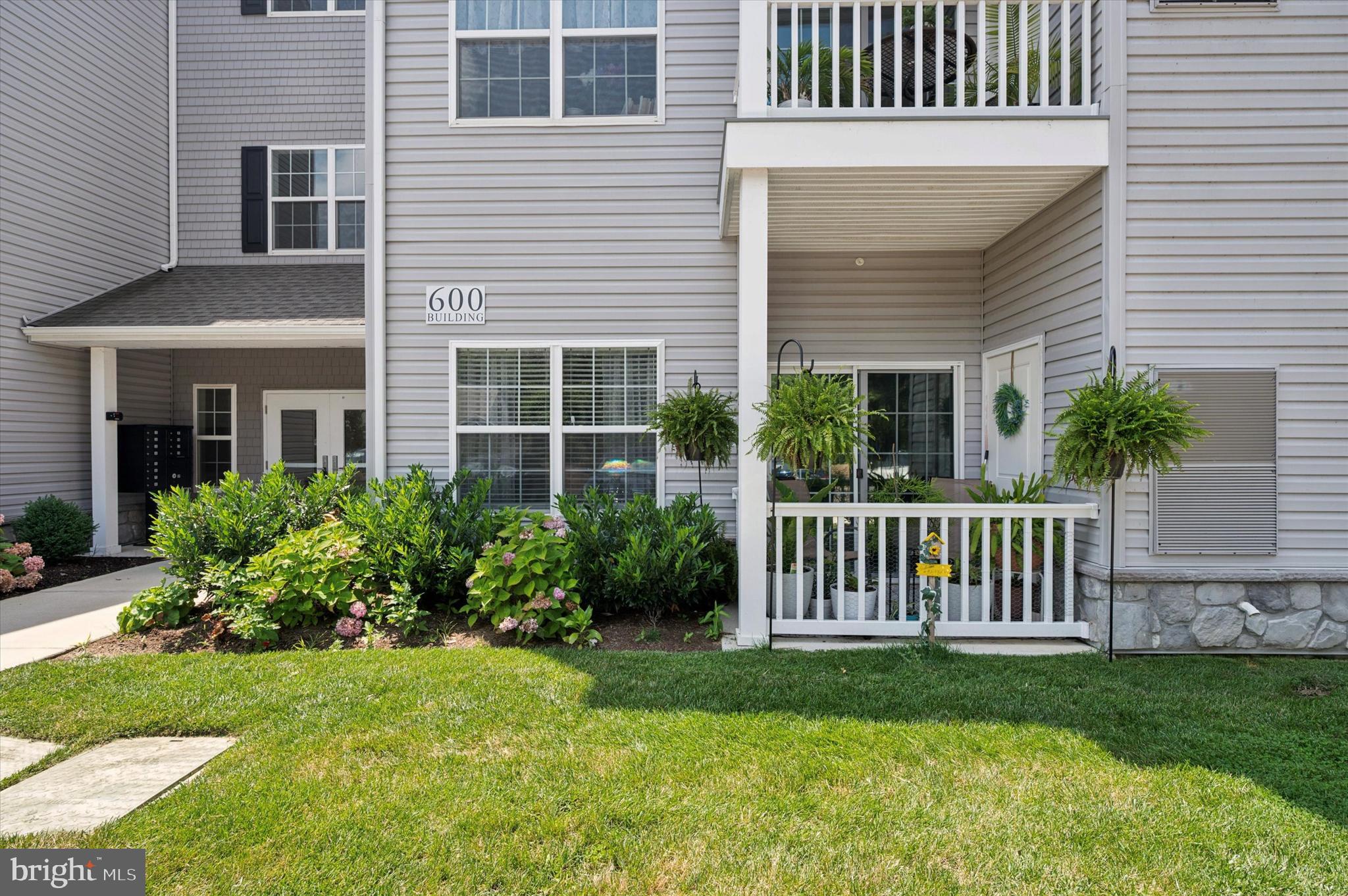 600 Harvin Way, Unit 611 Brookhaven, PA 19015 - Photo 2 of 18