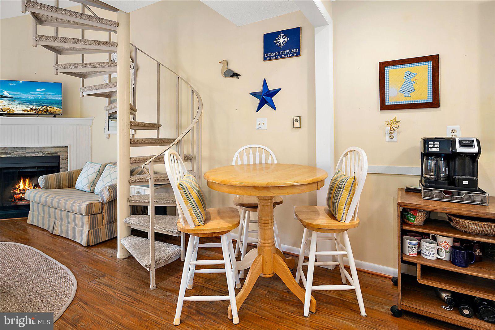 616 Salt Spray Road, Unit 7 Ocean City, MD 21842 - Photo 30 of 53 DINING AREA