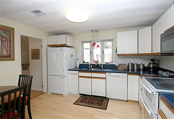 41 Eaton Road West Framingham, MA 01701 - Photo 6 of 20 Gallery Image 6