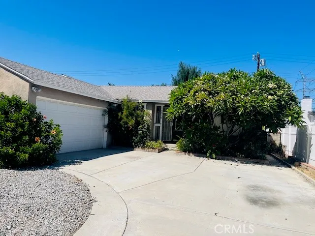 $3,300 | 18829 Martha Street, Tarzana, CA 91356