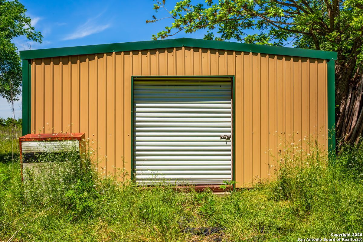 8623 Huber Road Seguin, TX 78155 - Photo 6 of 15