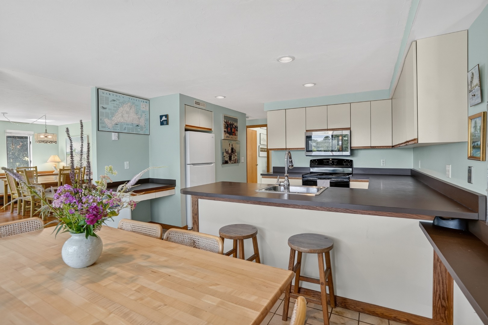 40 Hidden Cove Road, Unit 2 Oak Bluffs, MA 02557 - Photo 16 of 28