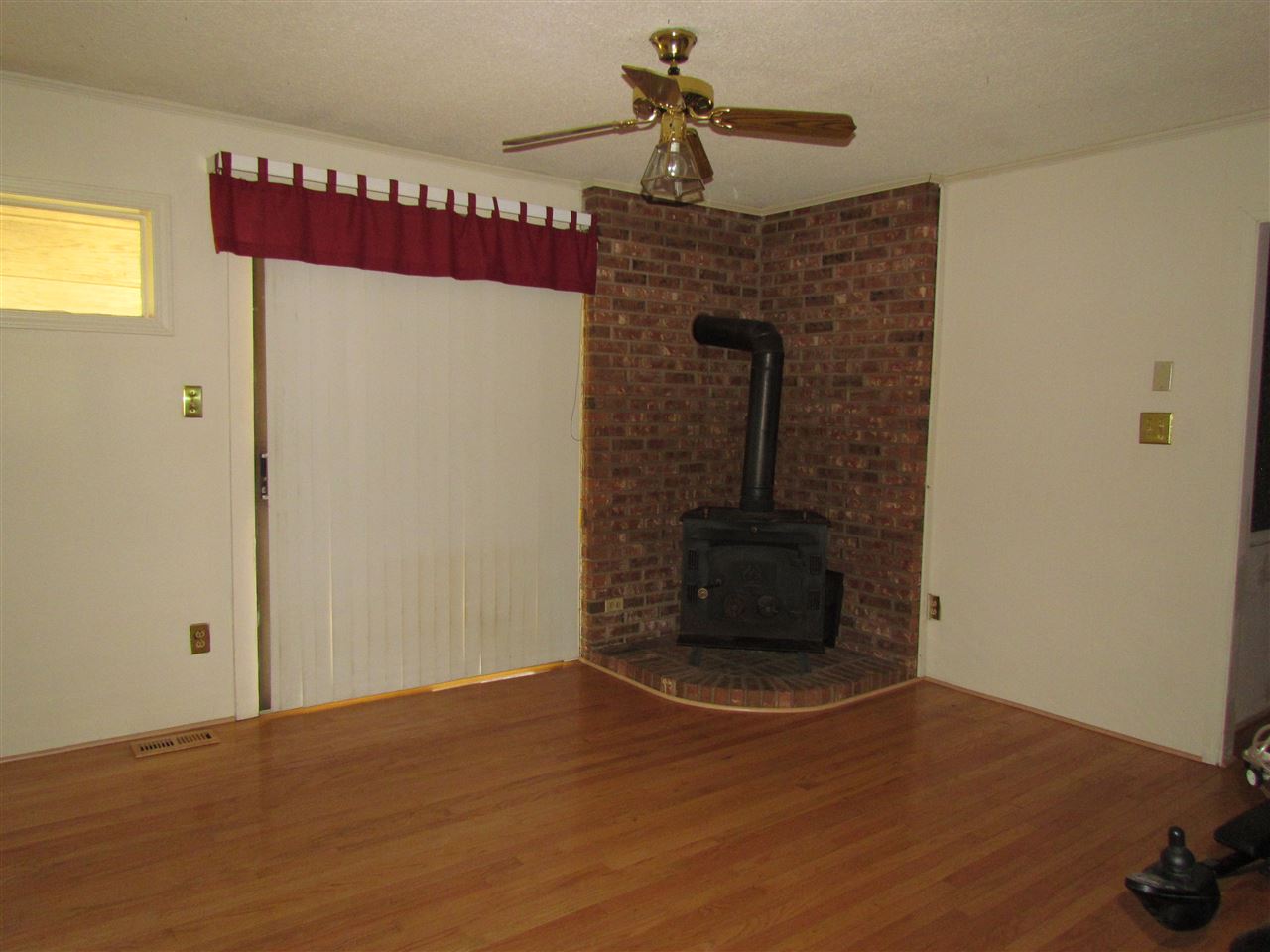 125 Boyd Road Boiling Springs, SC 29316 - Photo 2 of 9