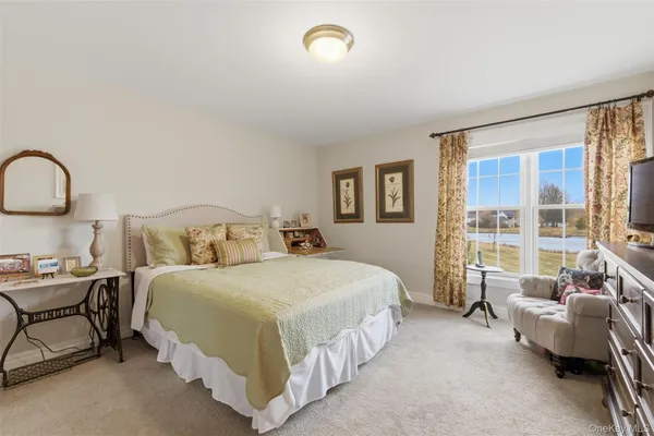 $685,000 | 324 Ivy Trail, Rhinebeck, NY 12572